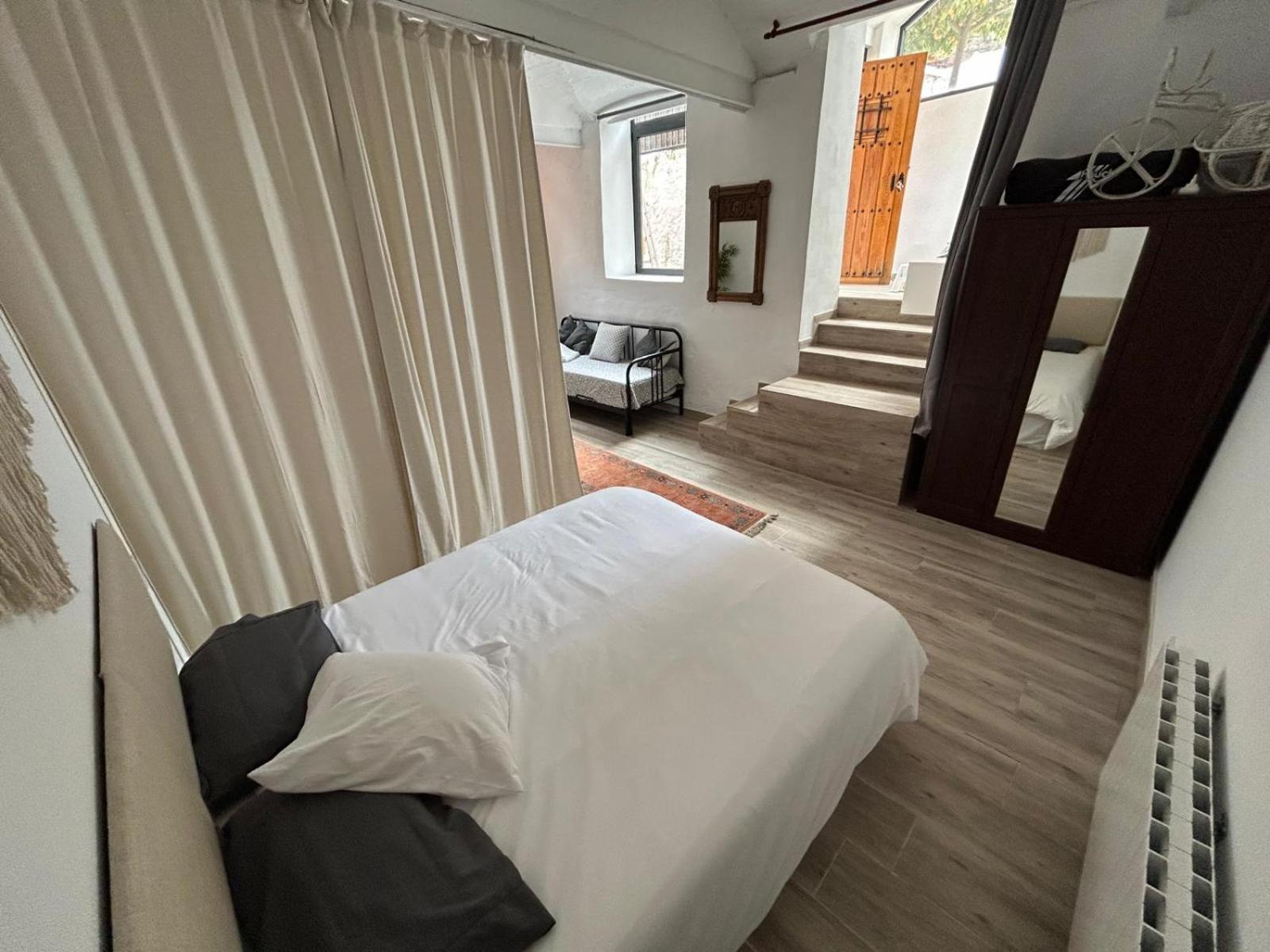 Costa Maresme, Barcelona ,Valentinos House & Pool Villa Vilassar De Dalt Bagian luar foto