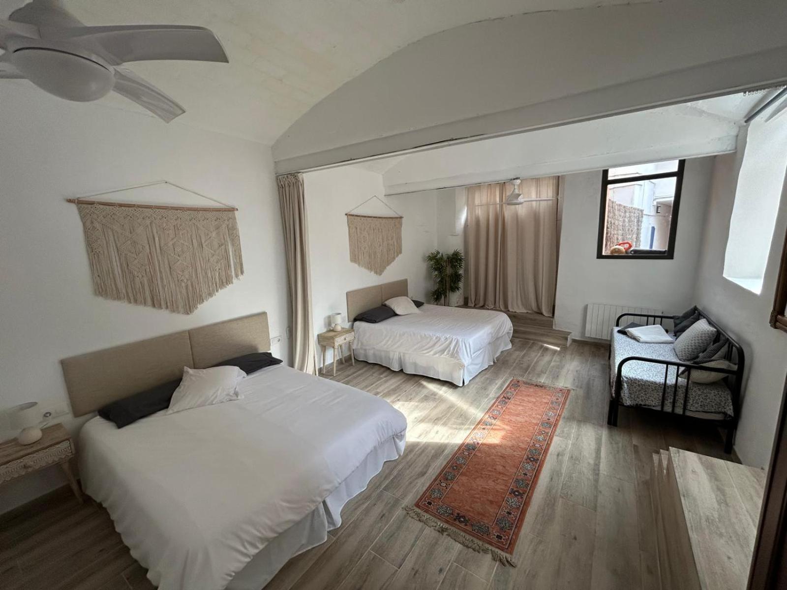 Costa Maresme, Barcelona ,Valentinos House & Pool Villa Vilassar De Dalt Bagian luar foto
